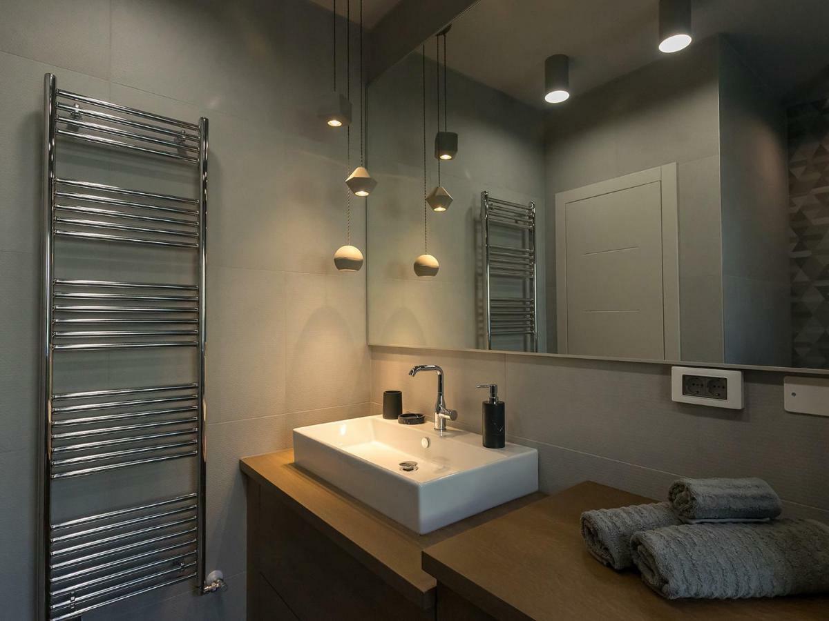 Magnolia - Modern Apartment Near City Center And Sea Porec Esterno foto